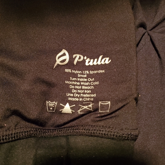 P'tula Small Sports Bra Black Crop Top - Picture 5 of 5